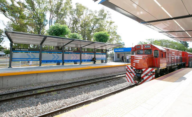 estacion villa adelina